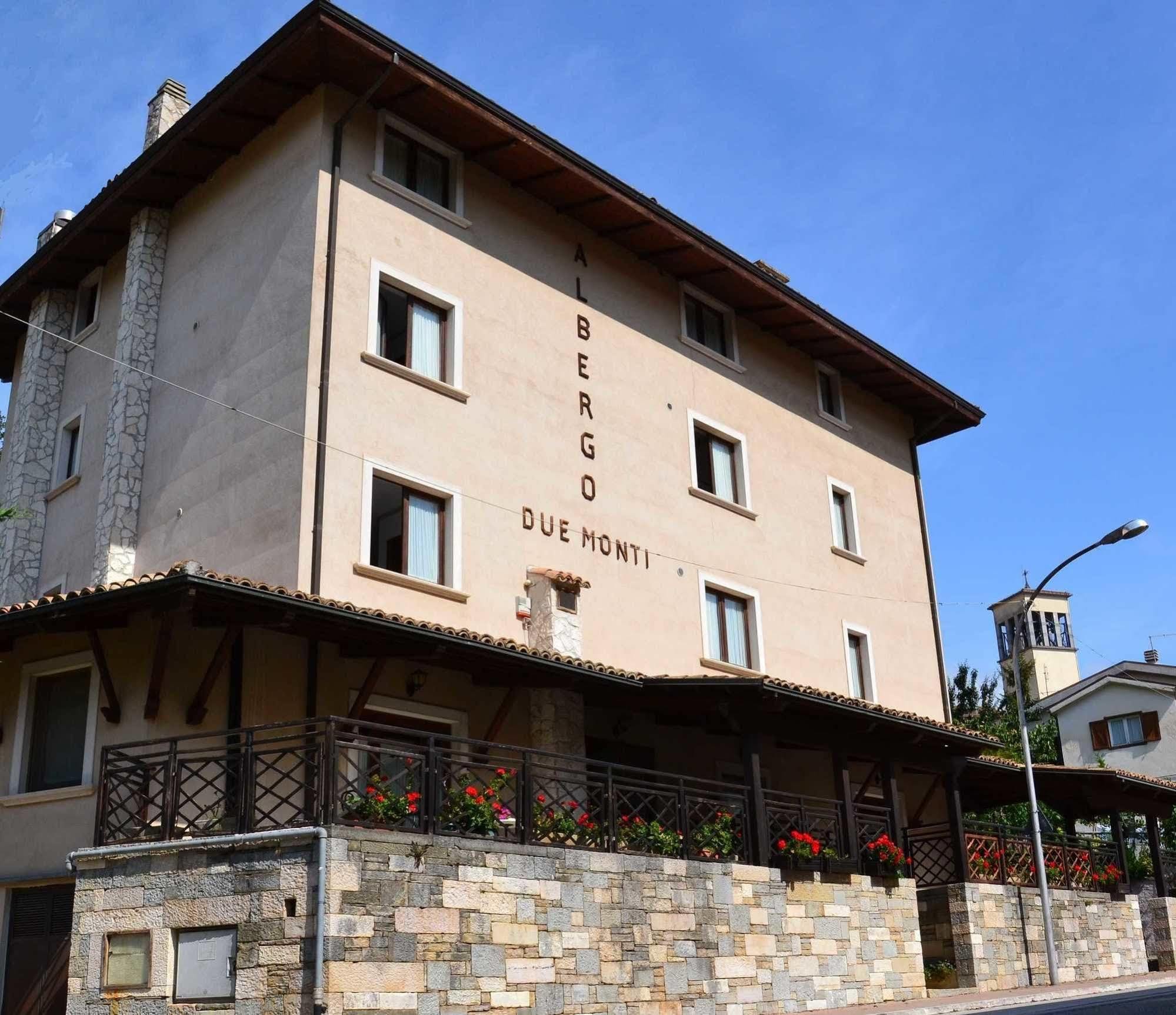 Albergo Due Monti Ateleta Exterior foto